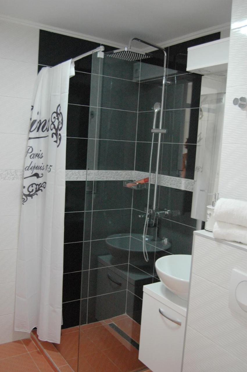 Apartament Five Belgrad Zewnętrze zdjęcie
